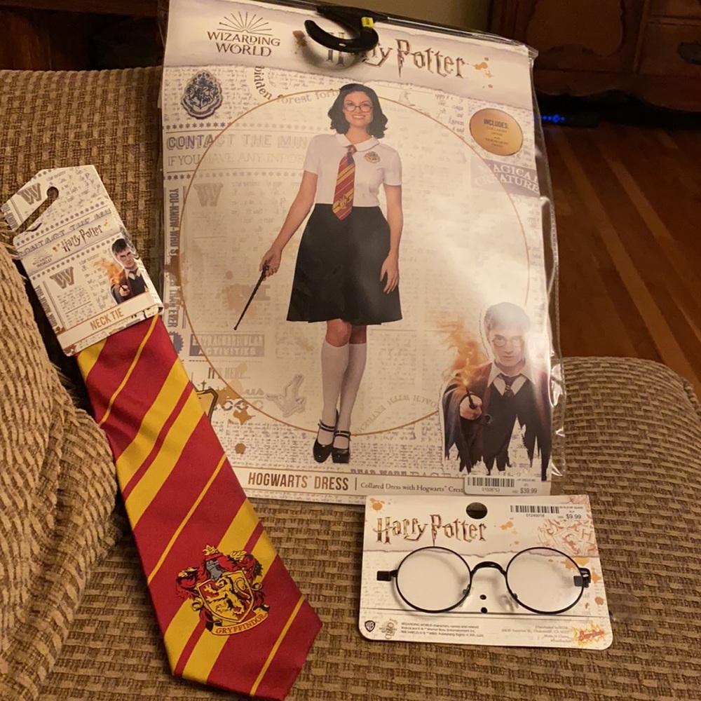 Hogwarts Dress- Size Medium. Halloween costume